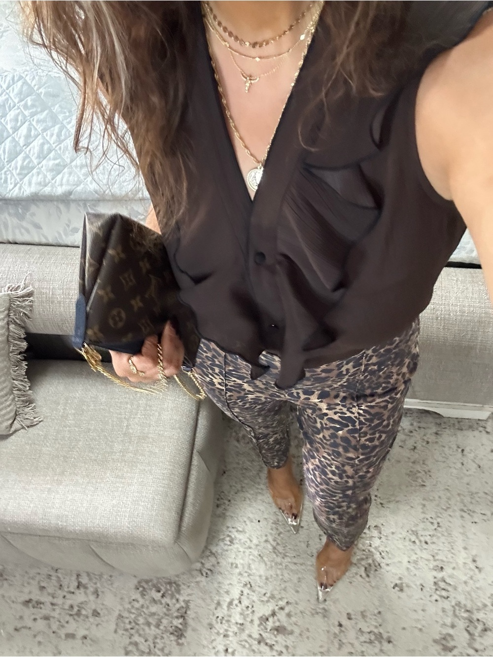 New🤎Brown Ruffle Button Front Blouse - Picture 5 of 6